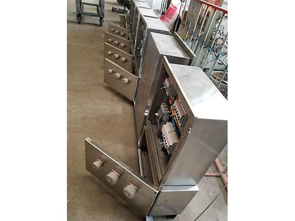 防爆動(dòng)力箱